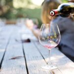 Opdag hemmelighederne bag at nyde god vin i afslappet atmosfære